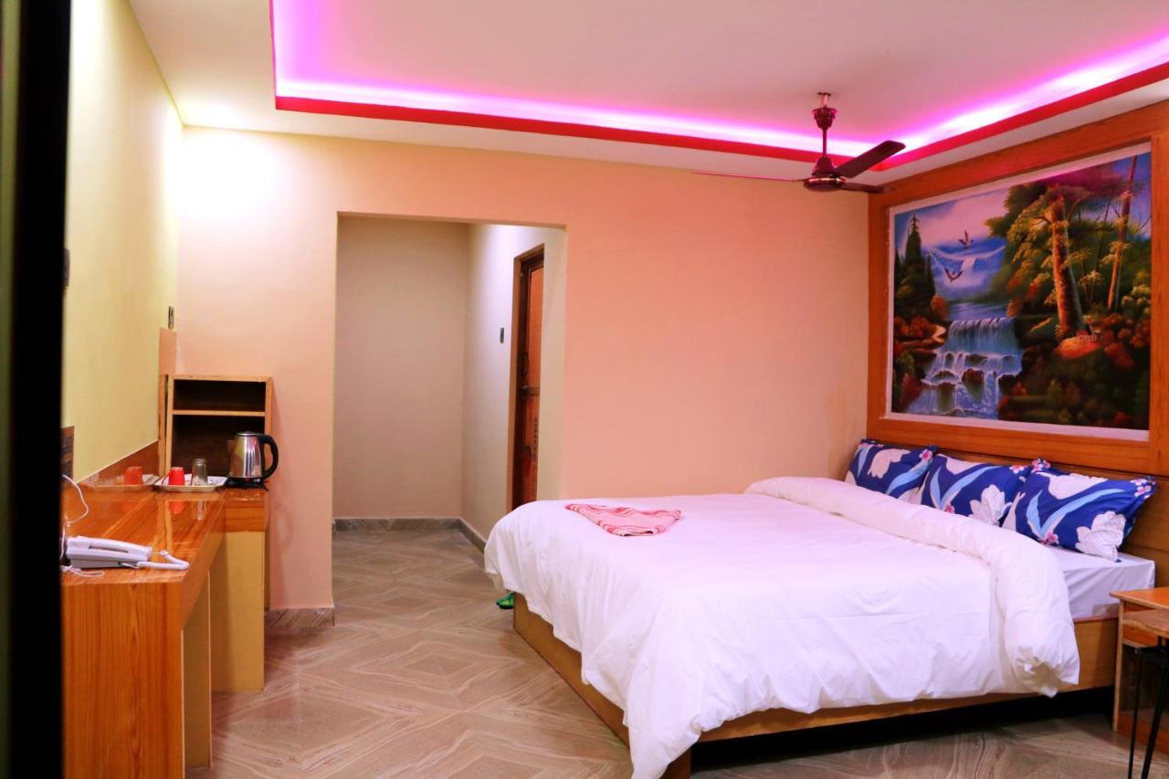 Hotel National Park Sauraha- Homely Stay And Peaceful Location With Jungle Safari Arrangements Exteriér fotografie