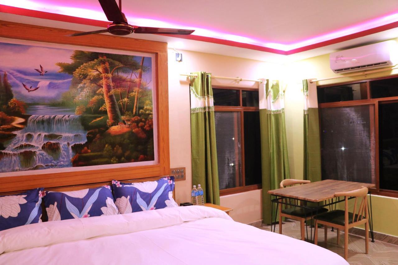 Hotel National Park Sauraha- Homely Stay And Peaceful Location With Jungle Safari Arrangements Exteriér fotografie