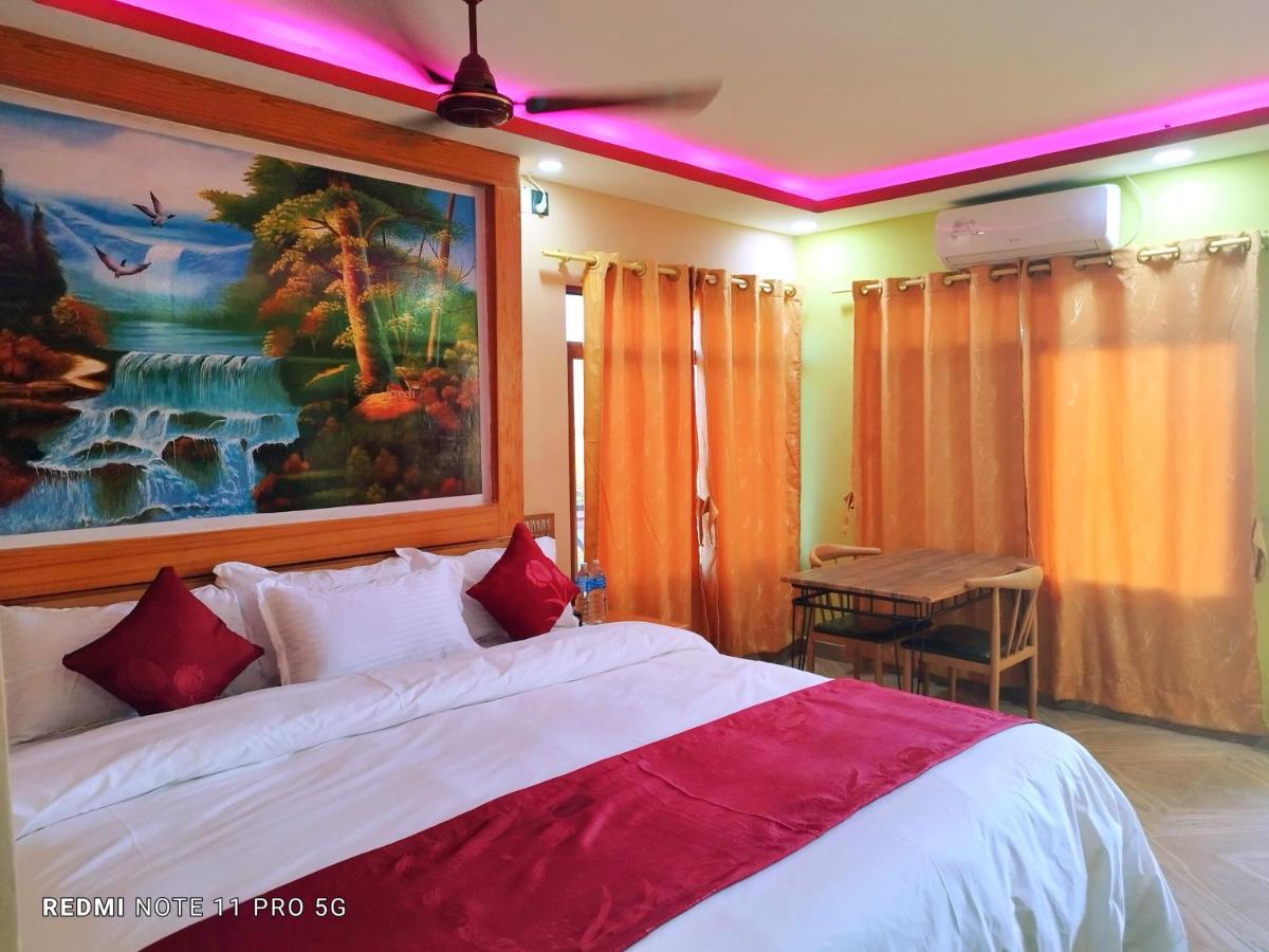 Hotel National Park Sauraha- Homely Stay And Peaceful Location With Jungle Safari Arrangements Exteriér fotografie