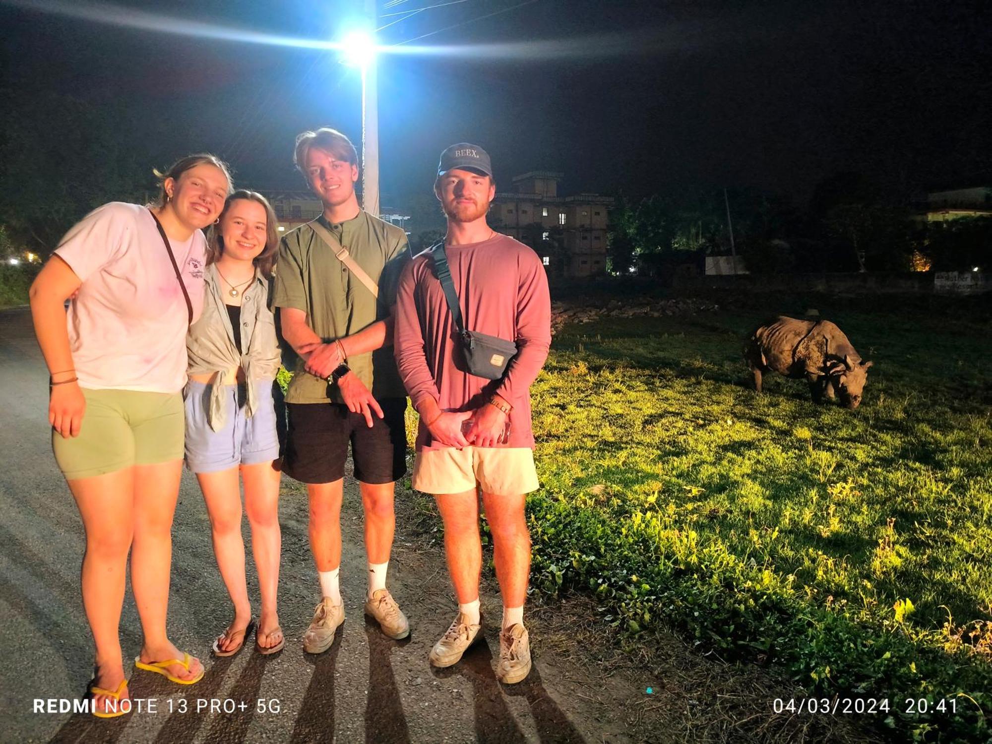 Hotel National Park Sauraha- Homely Stay And Peaceful Location With Jungle Safari Arrangements Exteriér fotografie