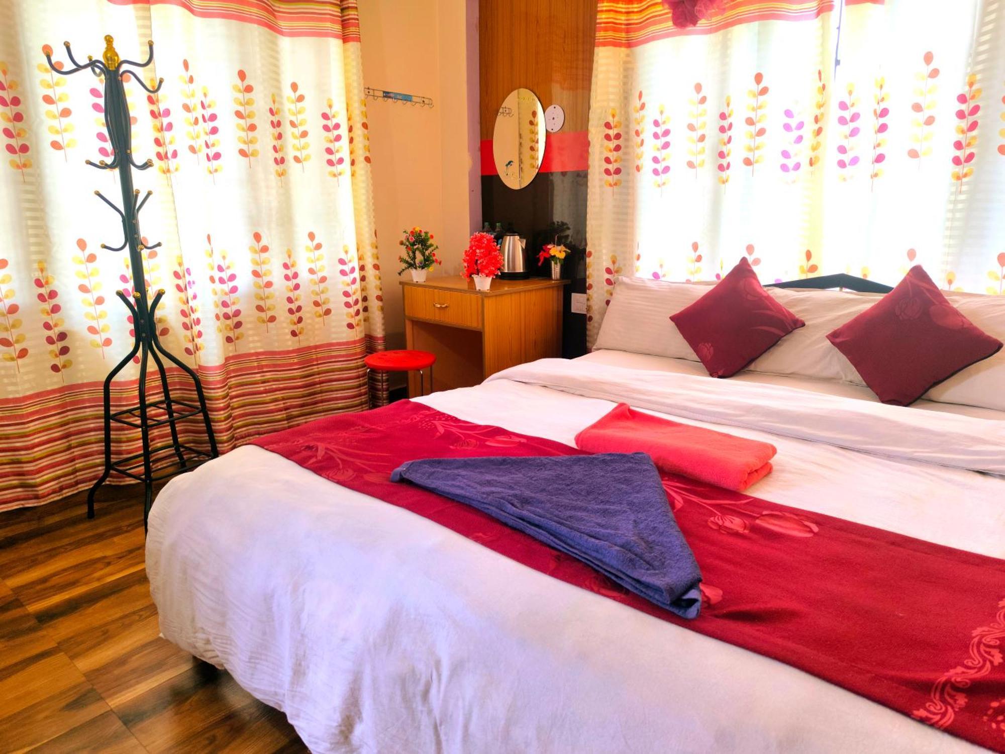 Hotel National Park Sauraha- Homely Stay And Peaceful Location With Jungle Safari Arrangements Exteriér fotografie
